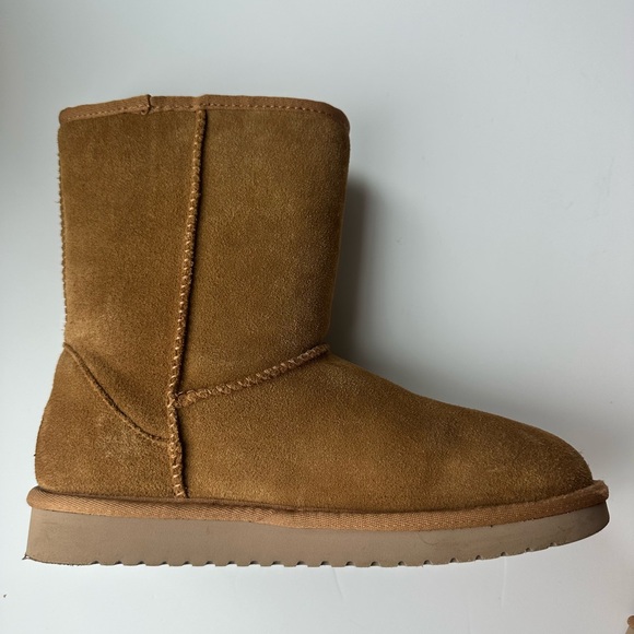 Koolburra by Ugg size 9, color brown, worn once - Picture 3 of 6